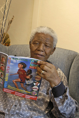 Mandela reading