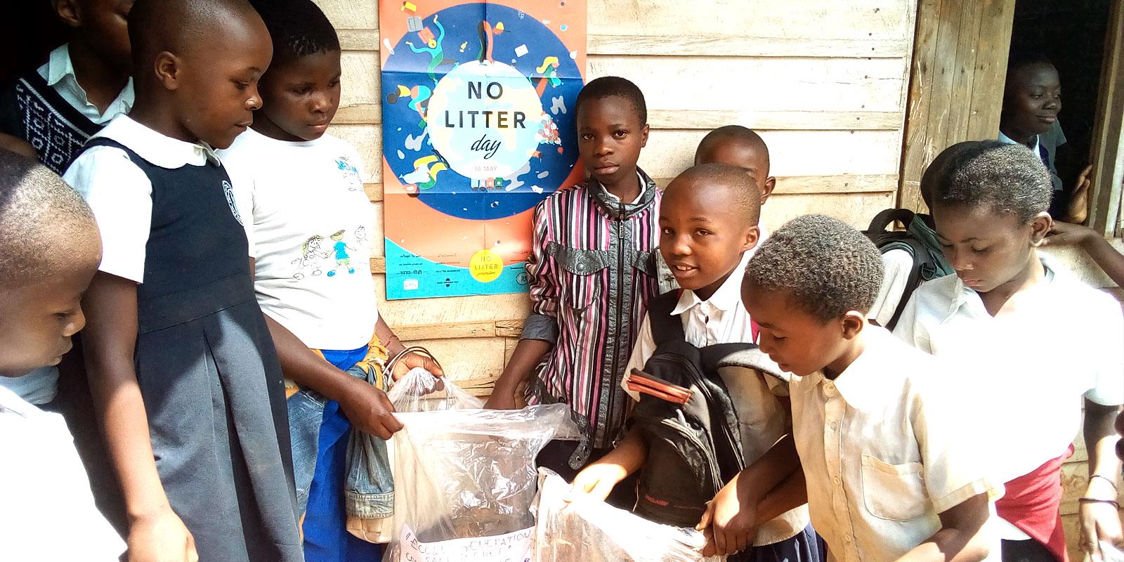 Children collecting litter