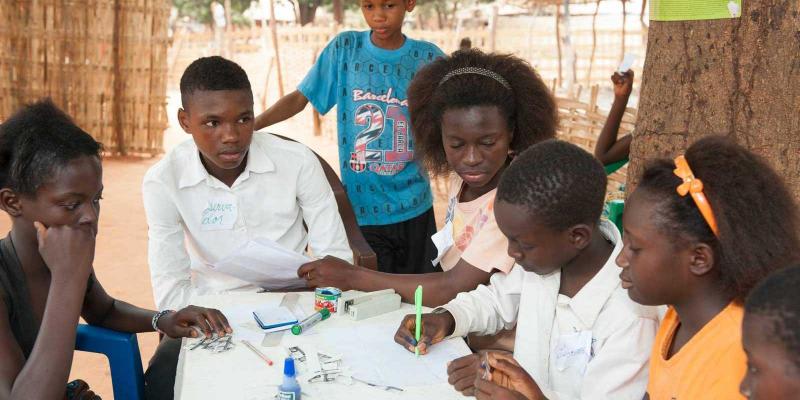 Children in Gambia discussing